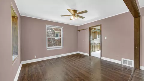 Living - 2131 Stanton Ave, Whiting, IN 46394 photo 4 of 5
