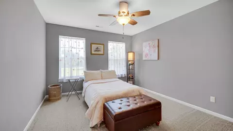 Bedroom - 911 E 113th Ln, Crown Point, IN 46307 photo 2 of 3