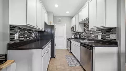 Kitchen - 911 E 113th Ln, Crown Point, IN 46307 photo 1 of 3