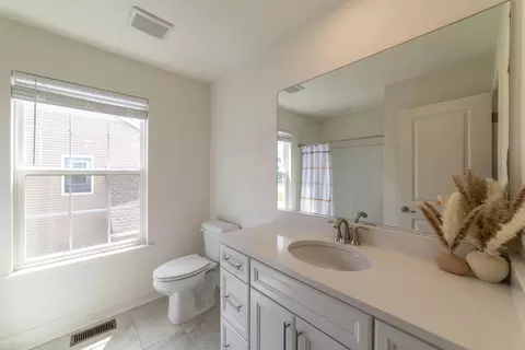 Bath - 2080 E 109th Pl, Crown Point, IN 46307 photo 5 of 5