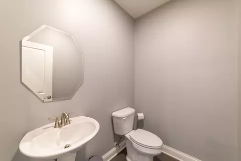 Bath - 2080 E 109th Pl, Crown Point, IN 46307 photo 1 of 5