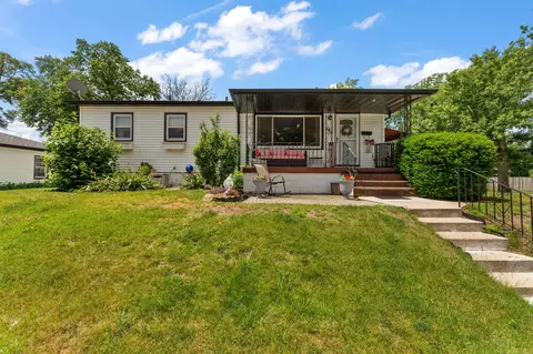 546 N Wheeler St, Griffith, IN 46319