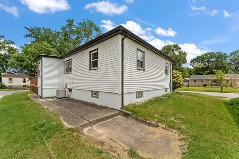 546 N Wheeler St, Griffith, IN 46319 photo 18
