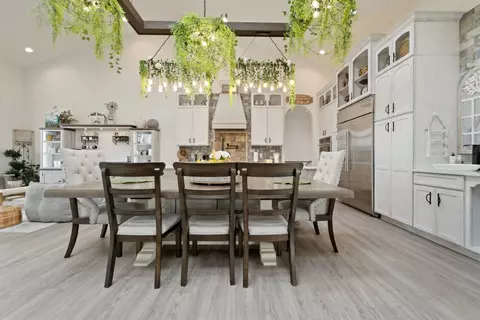 Dining - 11493 Stateline Rd, Dyer, IN 46311 photo 4 of 4