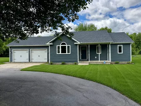 10852 N 100, Wheatfield, IN 46392