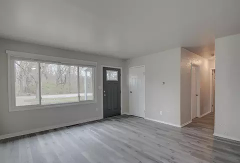 Living - 940 Mount St, Gary, IN 46406 photo 1 of 3