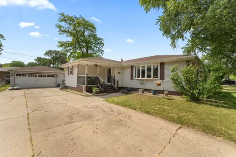 2568 Brandt St, Portage, IN 46368