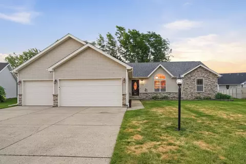 1726 Elderberry Cir, De Motte, IN 46310