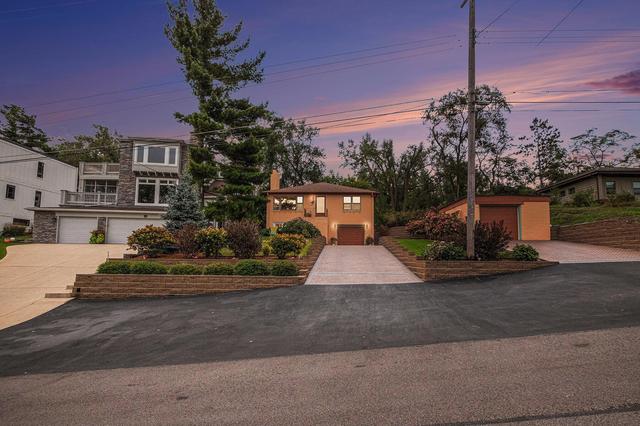 101 Shore Dr, Portage, IN 46368