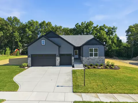 1455 Winding Brook Dr, Valparaiso, IN 46385