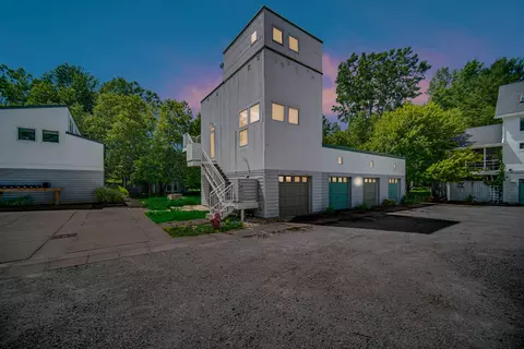 12 Tryon Farm Ln, Michigan City, IN 46360