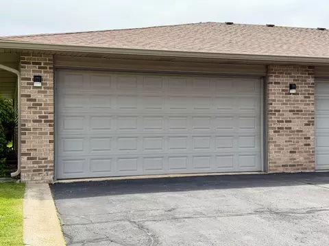 Exterior - 1385 Young Dr, Crown Point, IN 46307 photo 2 of 2