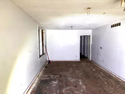 1060 Jackson St, Gary, IN 46402 photo 3