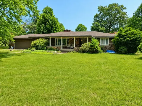 1715 E 700, North Judson, IN 46366