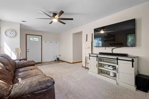 171 E State Road 10, Wheatfield, IN 46392 photo 3