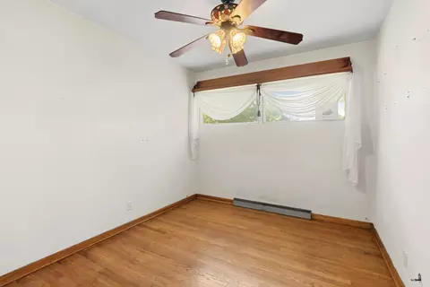 Bedroom - 4060 E 13th Ave, Gary, IN 46403 photo 3 of 4