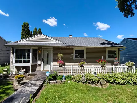 140 N Guyer St, Hobart, IN 46342