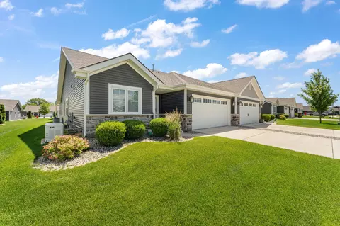 13833 Nantucket Dr, Cedar Lake, IN 46303