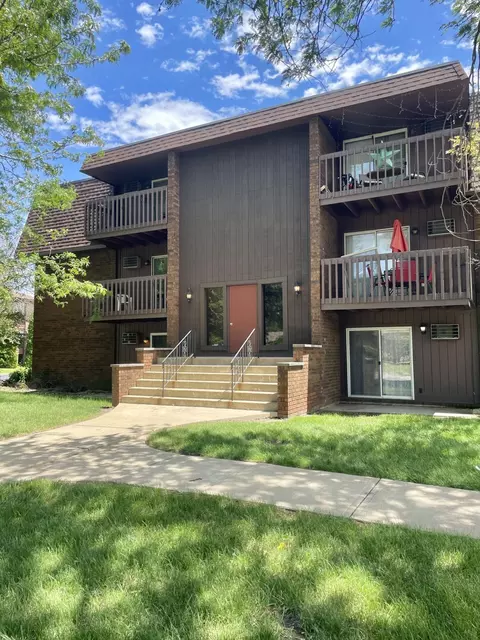 10047 Kennedy Ave #2B, Highland, IN 46322