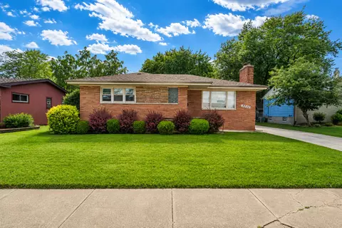 8040 Jefferson Ave, Munster, IN 46321