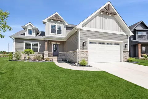 3202 Forestside Ln, Valparaiso, IN 46385