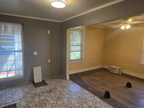 Living - 437 Jackson St, Gary, IN 46402 photo 2 of 3
