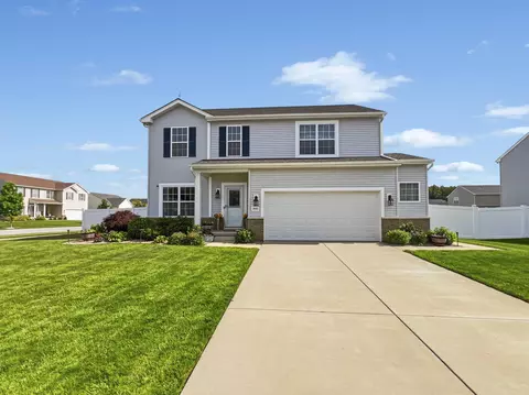 7445 E 119th Pl, Winfield, IN 46307