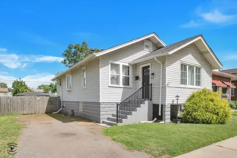 2729 New York Ave, Whiting, IN 46394