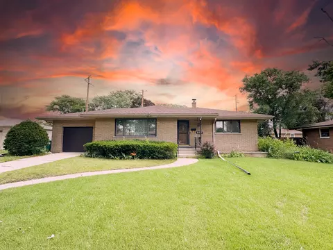 8417 Hohman Ave, Munster, IN 46321