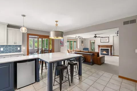 Kitchen - 600 Morningside Dr, Crown Point, IN 46307 photo 6 of 7