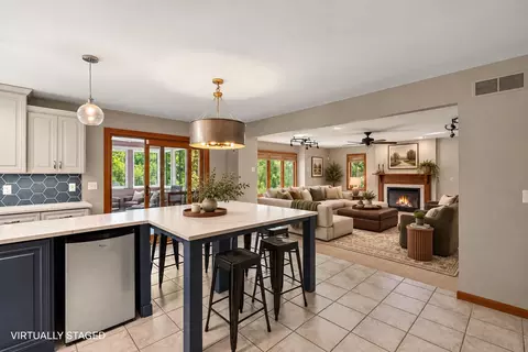Kitchen - 600 Morningside Dr, Crown Point, IN 46307 photo 6 of 8