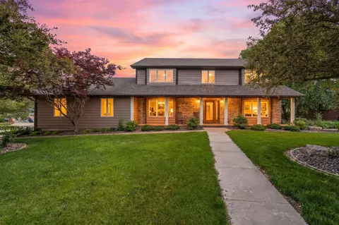 600 Morningside Dr, Crown Point, IN 46307