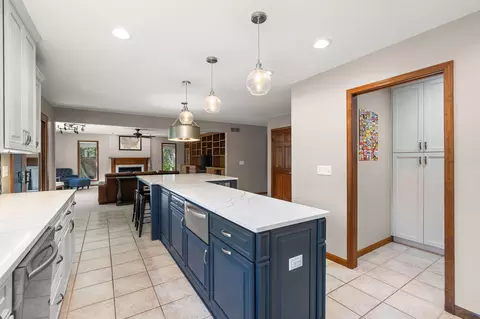 Kitchen - 600 Morningside Dr, Crown Point, IN 46307 photo 7 of 7