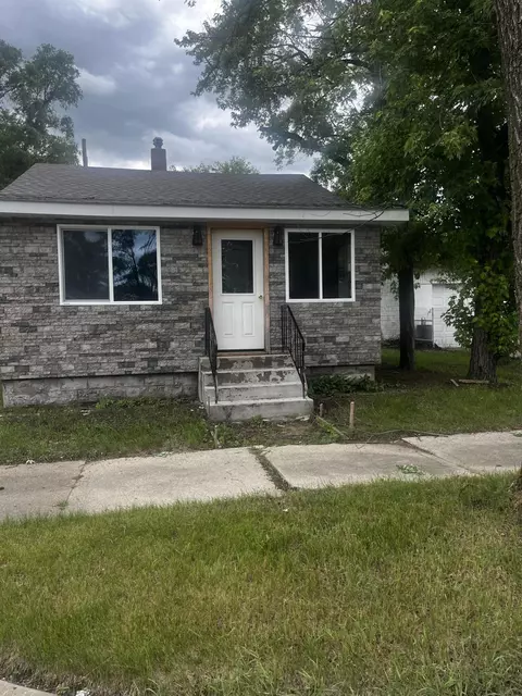 321 W 41st Ave, Gary, IN 46408
