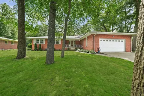 6315 Lakewood Ave, Portage, IN 46368