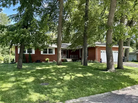 6315 Lakewood Ave, Portage, IN 46368