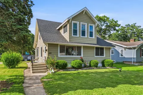 1122 Devonshire St, Hobart, IN 46342