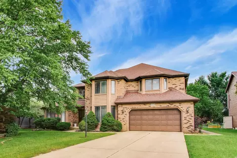 10330 Marlou Dr, Munster, IN 46321