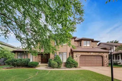 10330 Marlou Dr, Munster, IN 46321