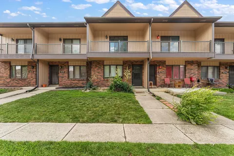 928 Jordan Cir, Schererville, IN 46375