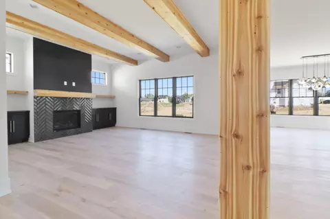 Living - 9601 Sweetspire Ave, Saint John, IN 46373 photo 1 of 3