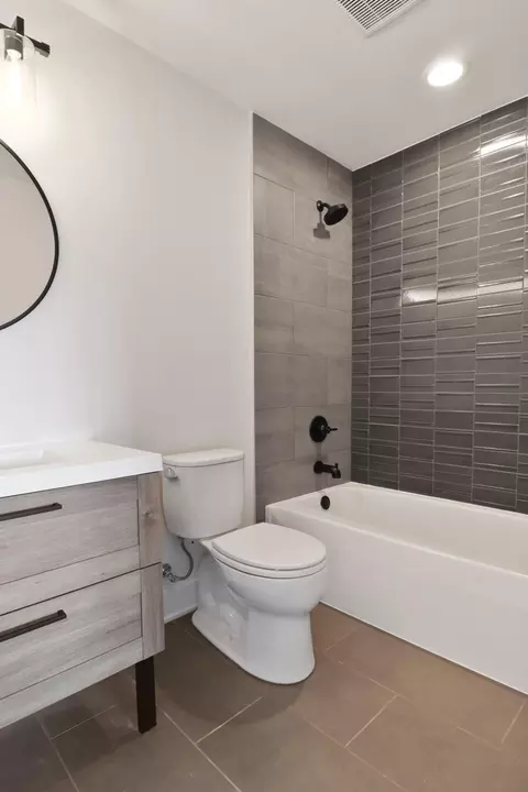 Bath - 9601 Sweetspire Ave, Saint John, IN 46373 photo 8 of 12