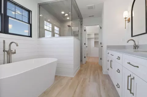 Bath - 9601 Sweetspire Ave, Saint John, IN 46373 photo 11 of 12