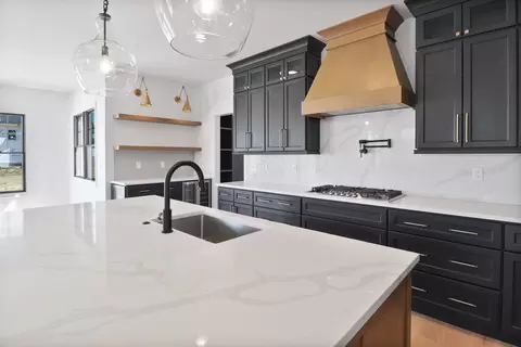 Kitchen - 9601 Sweetspire Ave, Saint John, IN 46373 photo 1 of 7