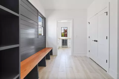 Entry Way - 9601 Sweetspire Ave, Saint John, IN 46373 photo 5 of 11