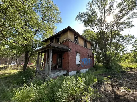 547 Madison St, Gary, IN 46402 photo 2