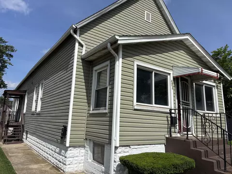 4856 Carey St, East Chicago, IN 46312