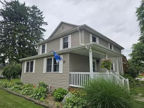 79 Lansing St, La Porte, IN 46350