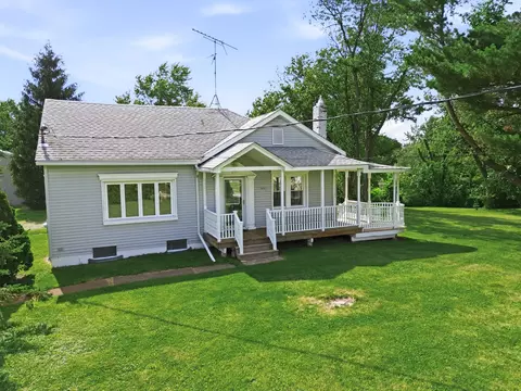 8240 Randolph St, Crown Point, IN 46307