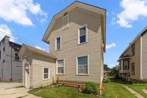 17 N Michigan - 141 E Main St, La Crosse, IN 46348